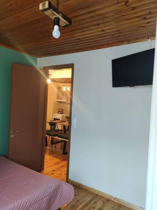 Politis' Wooden House Leilighet Vasilikí Eksteriør bilde