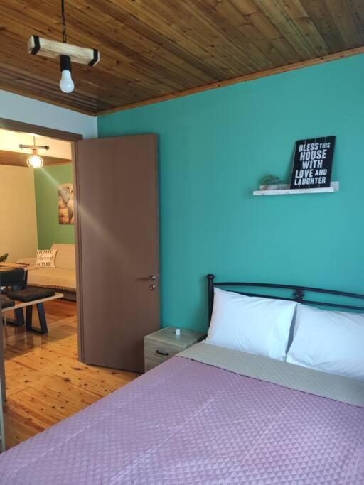 Politis' Wooden House Leilighet Vasilikí Eksteriør bilde